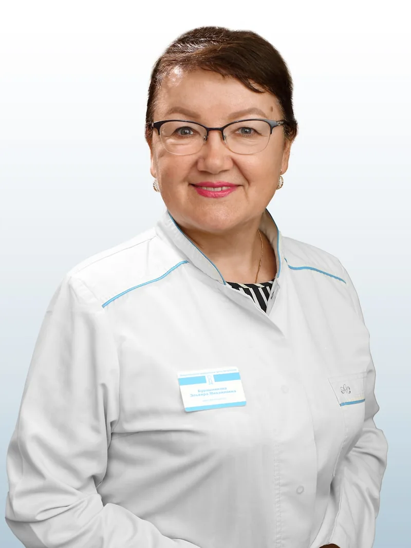 Бурашникова (Якасова) Эльвира Михайловна